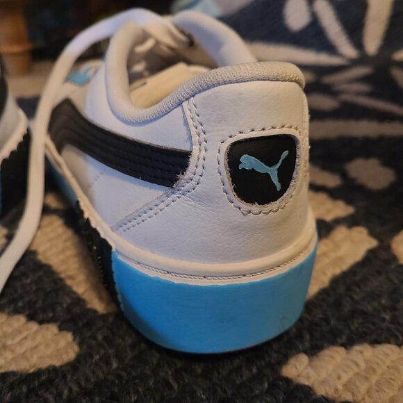 Custom puma size 6 women shoes - Picture 2 of 7